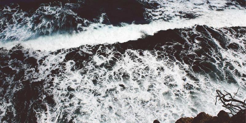 守护骑士安全:解读摩托车骑行袖套的CE认证与防磨擦性能,耐高温、防切割如何选择?